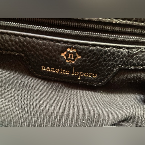 Nanette Lepore faux leather crossbody bag/backpack. - Picture 6 of 6